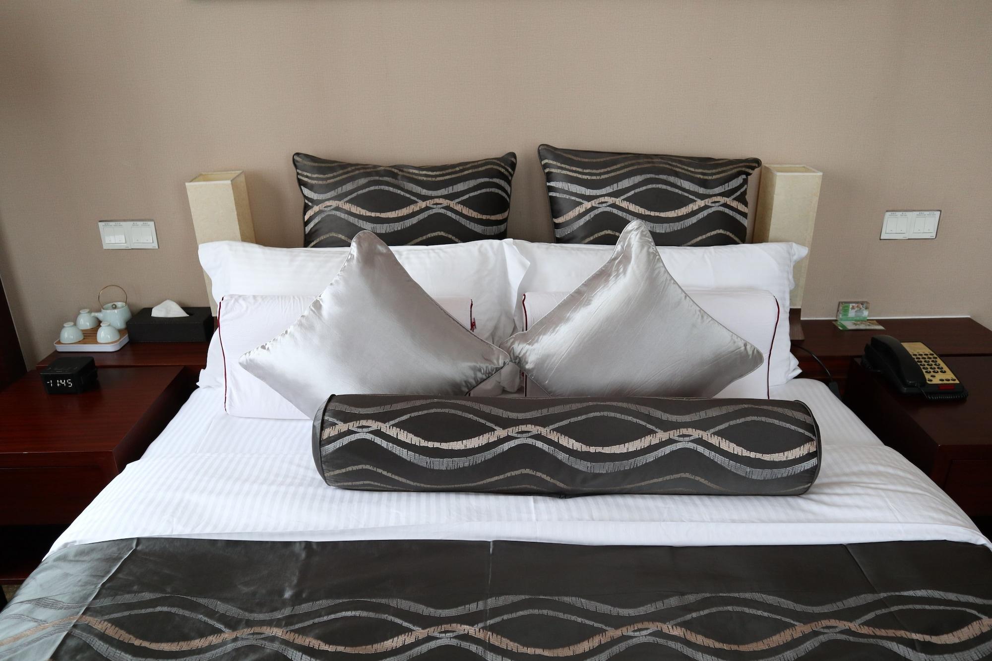 Ramada Plaza By Wyndham Shanghai Caohejing Hotel Luaran gambar